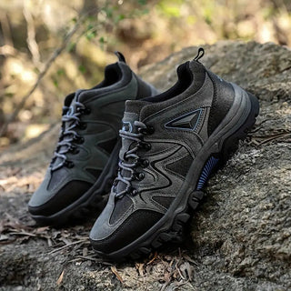 Stefan buty trekkingowe szare w terenie